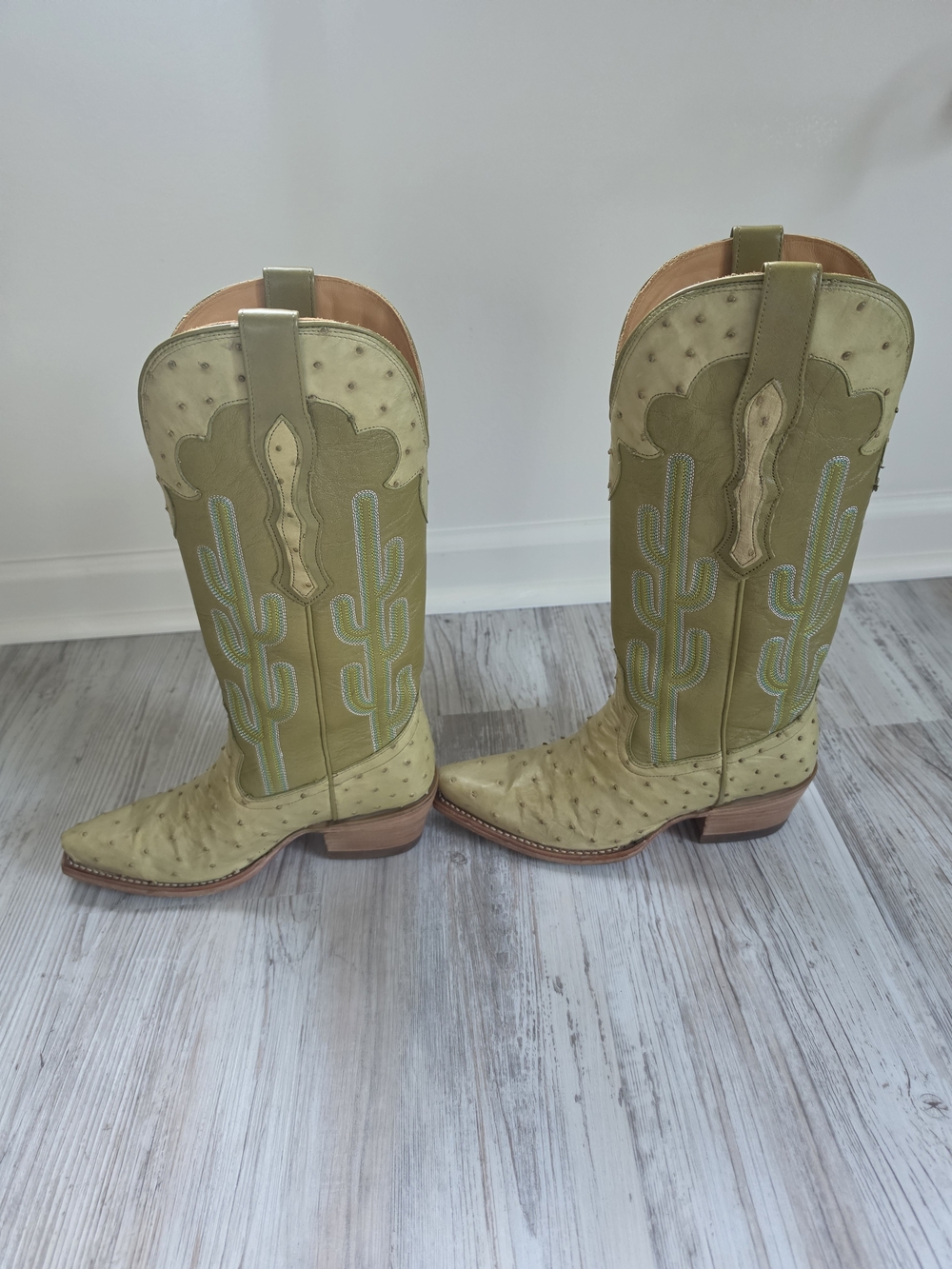 Women’s Green Ostrich Tecovas - Picture 2 of 5